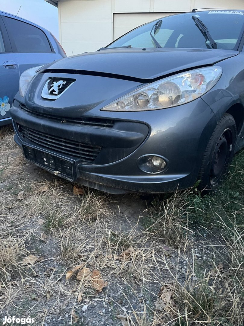 Peugeot 206 plus első lökhárító