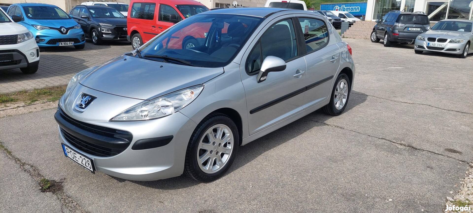 Peugeot 207 1.4 16V Urban Megkímélt ! Autóbeszá...