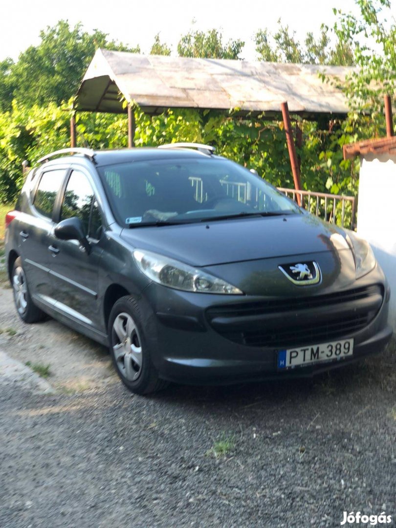 Peugeot 207 1.4 VTi Premium Nagy üveg panoráma...