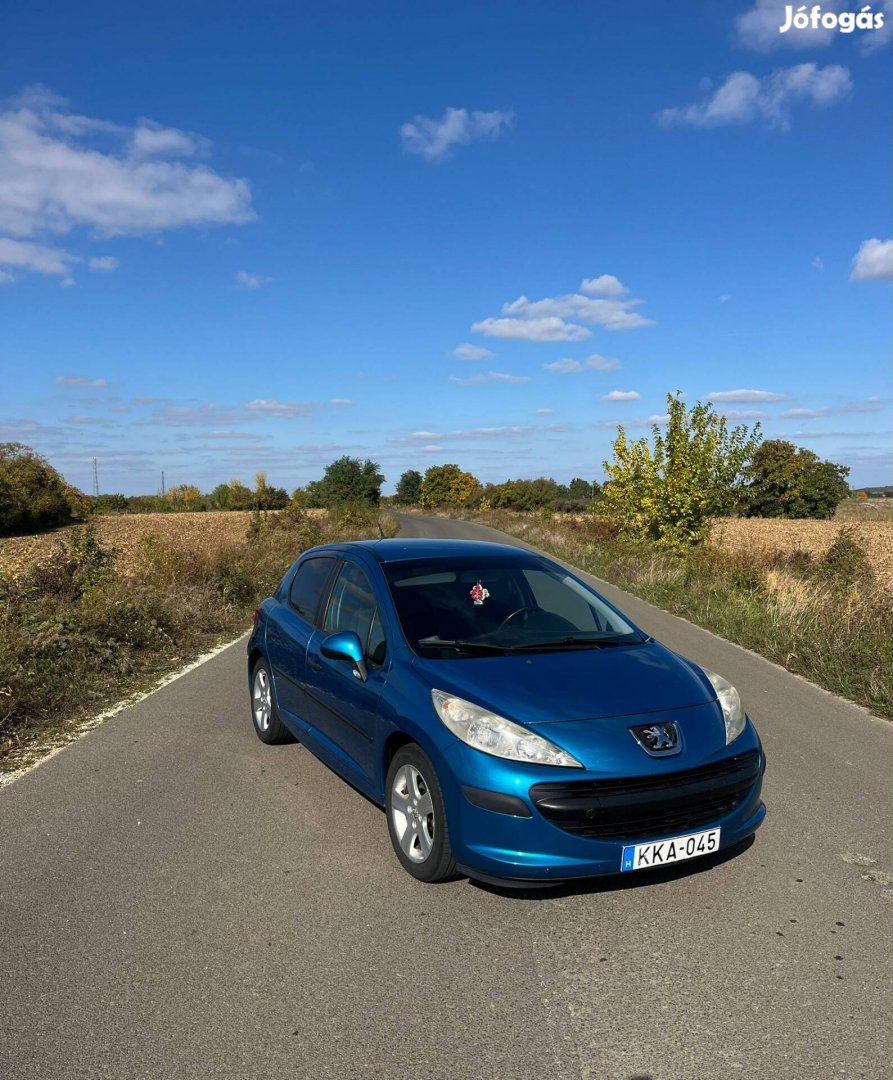 Peugeot 207 1.4 benzin