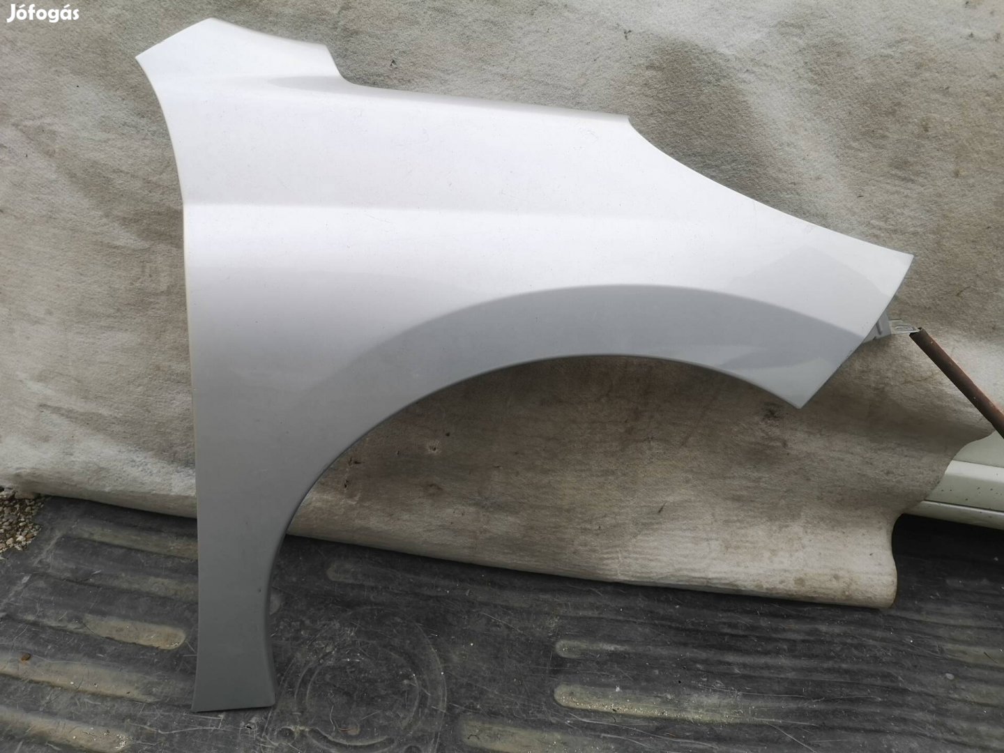Peugeot 207 gyári jobb első sárvédő Ezrc
