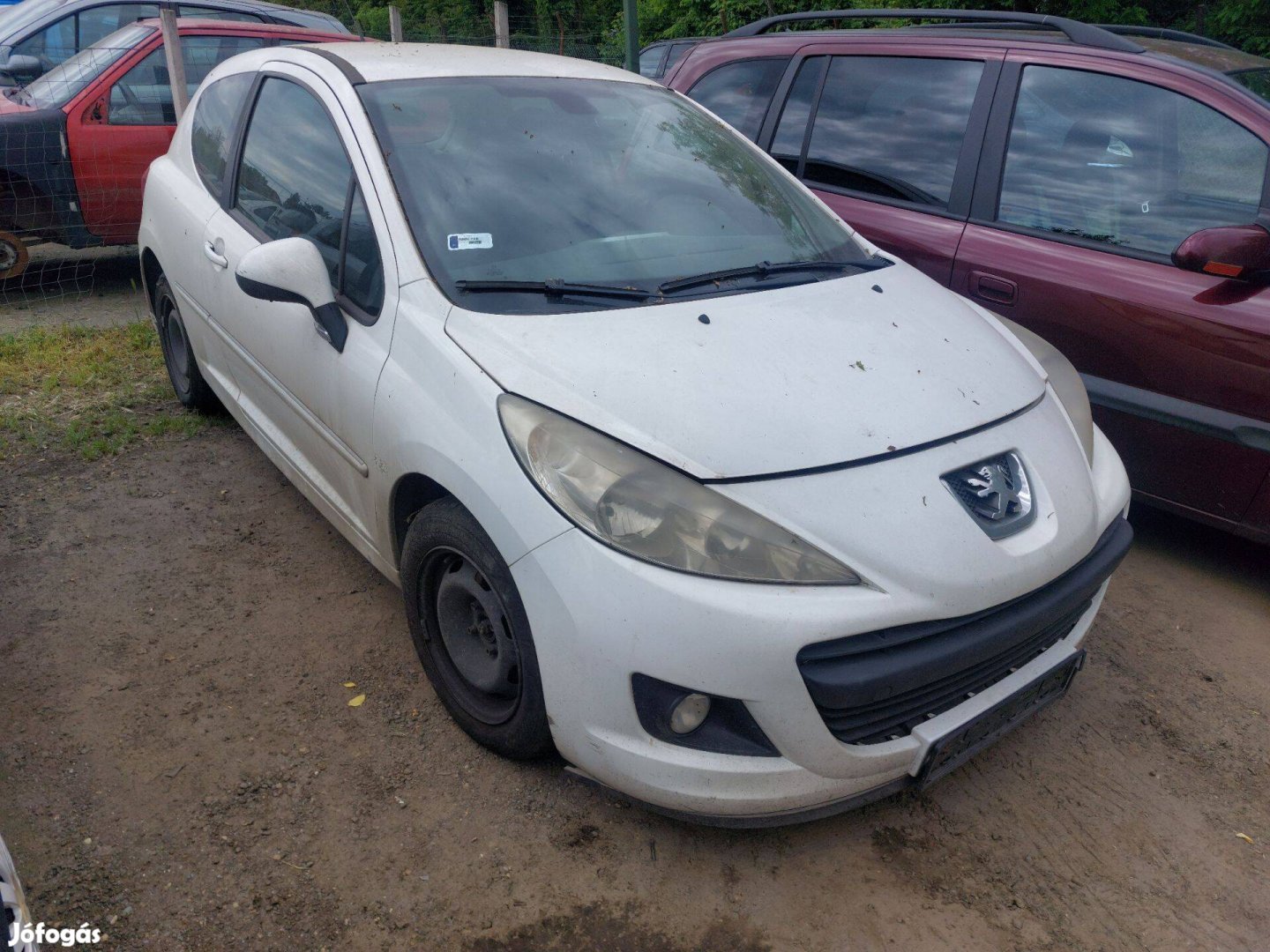 Peugeot 207 karosszéria elemei fehér