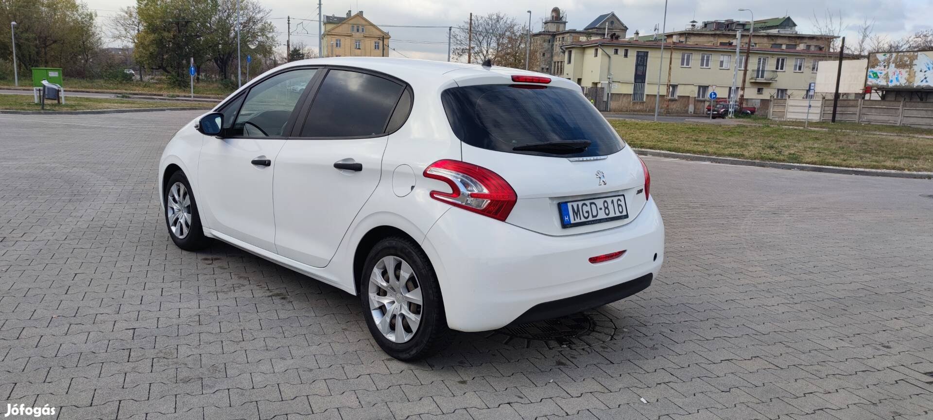 Peugeot 208 1,4hdi. Van ! Áruszálitó.leárazva eladó.