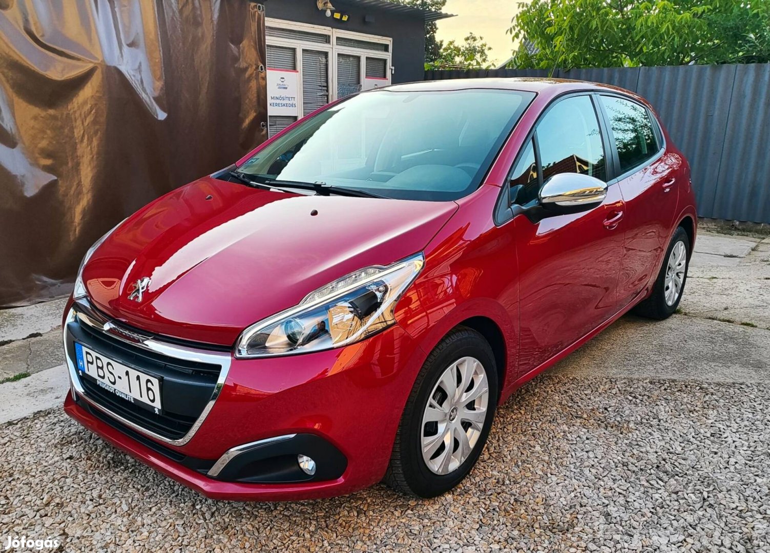 Peugeot 208 1.6 Bluehdi Active Mo-i autó első t...