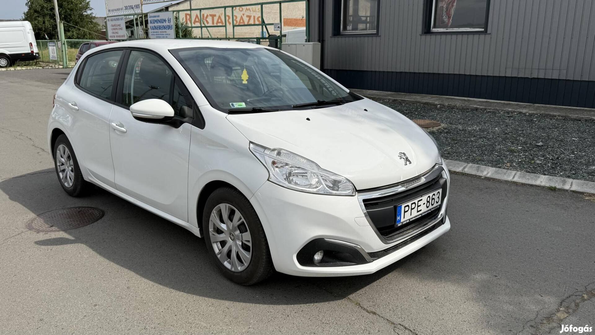 Peugeot 208 1.6 Bluehdi Van Active Nagyszerviz...