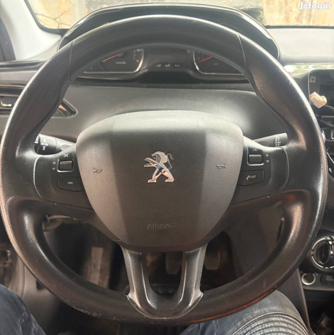 Peugeot 208 2008 bőr kormány