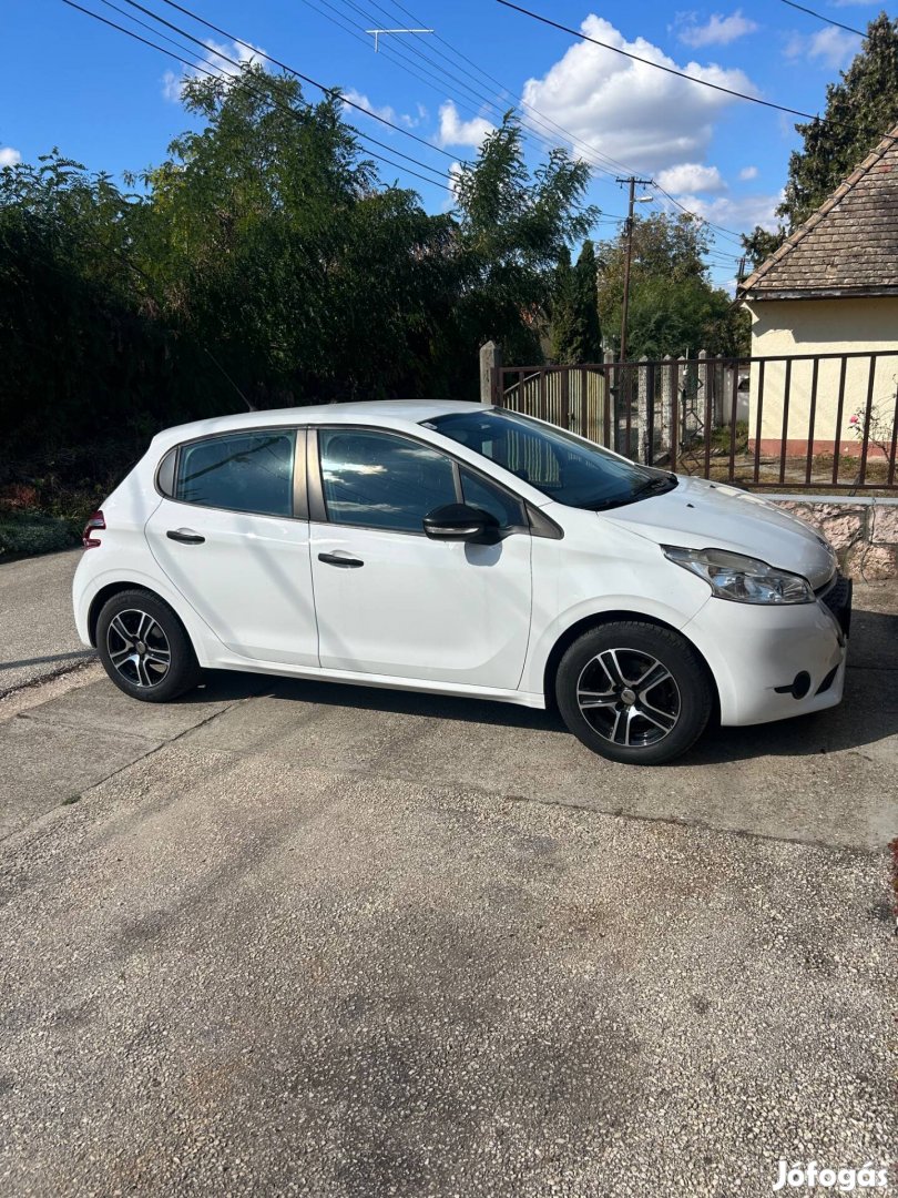 Peugeot 208 ajtók bontva eladó