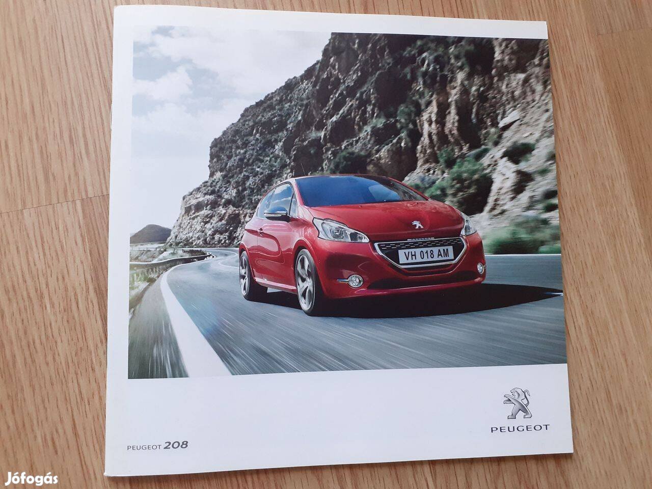 Peugeot 208 prospektus - 2013, magyar nyelvű