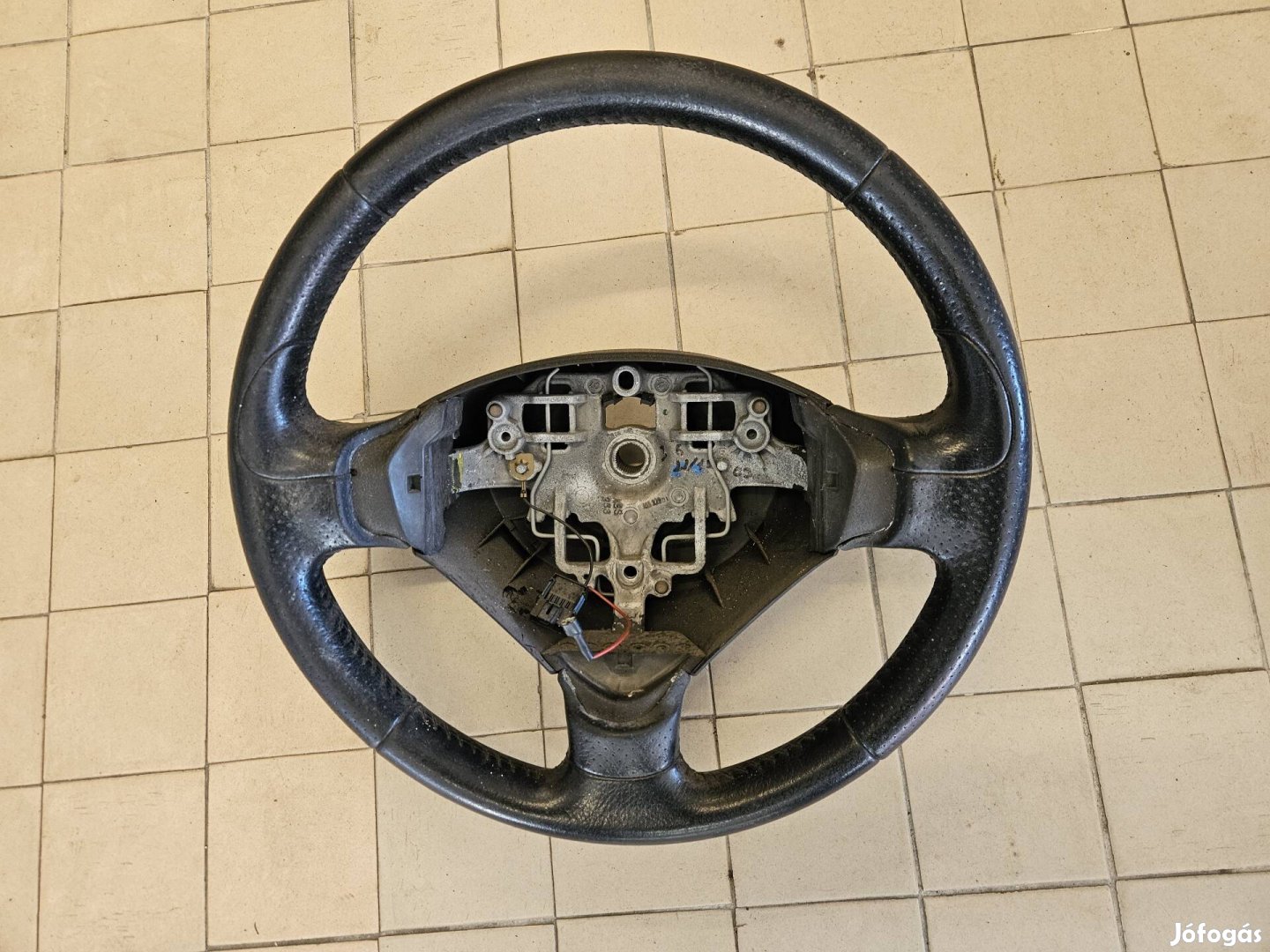 Peugeot 209 kormány