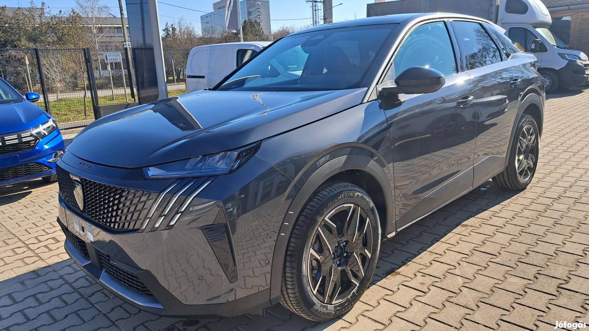 Peugeot 3008 1.2 Hybrid Allure e-DCT6 Készletrő...