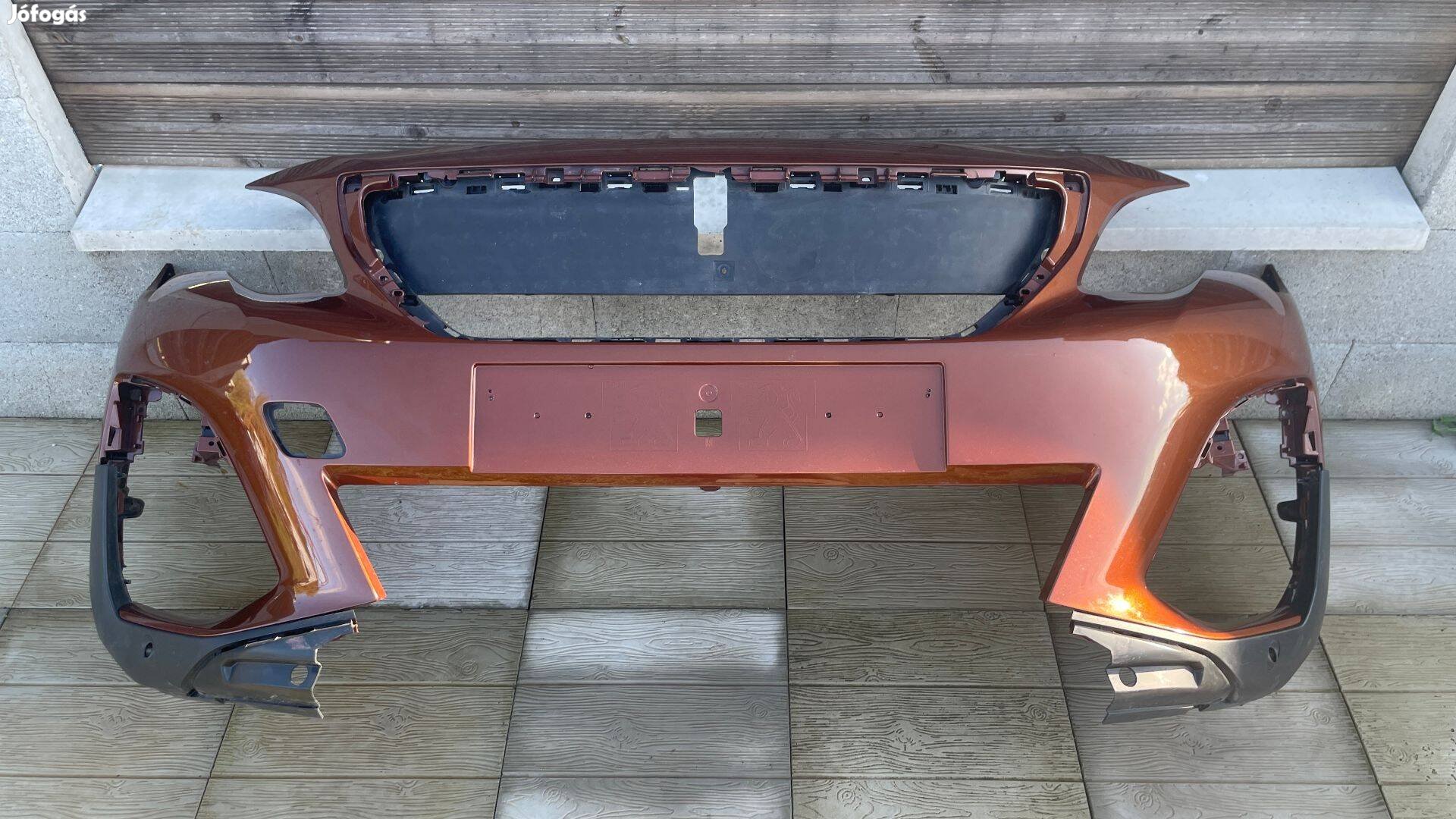 Peugeot 3008 MK2 első lökhárító 9810867477
