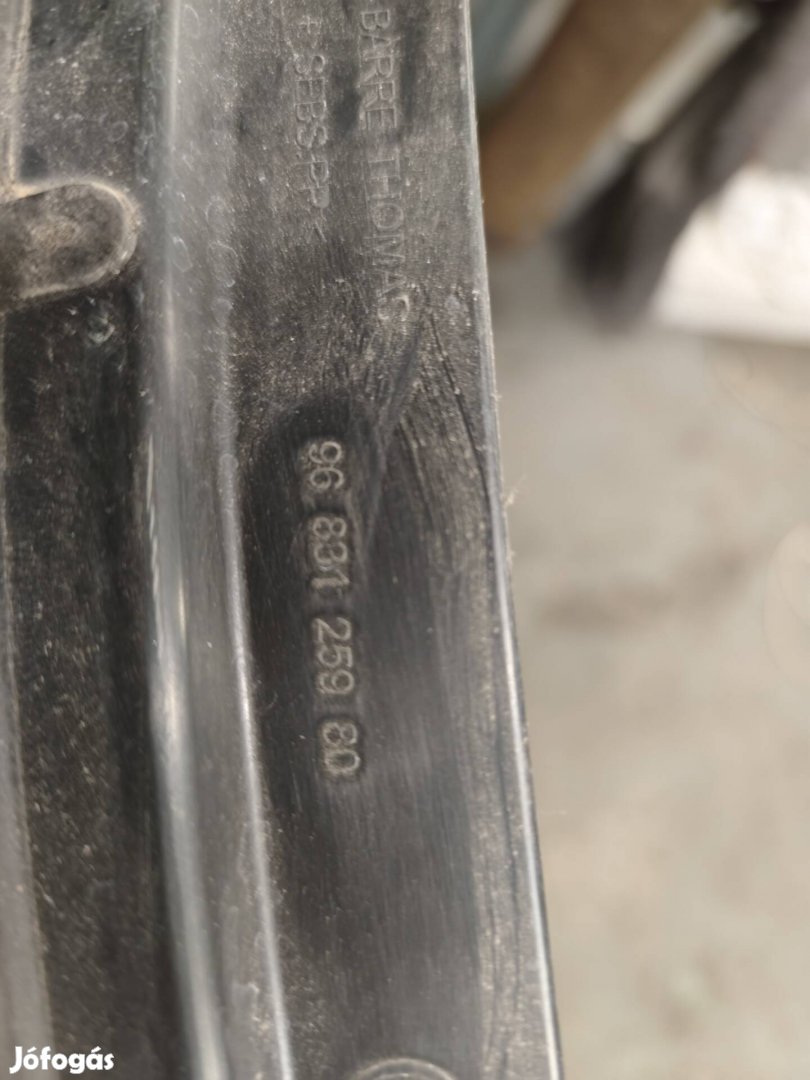 Peugeot 3008 / 5008 bal első ajtó műanyag burkolat 9683125980 