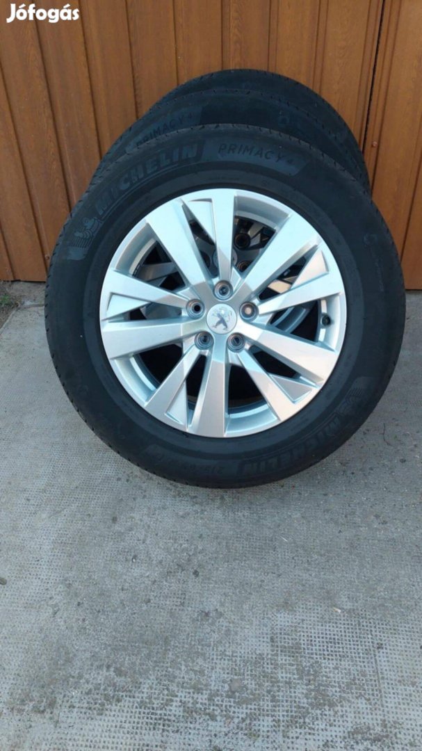 Peugeot 3008 alufelnik és vonóhorog