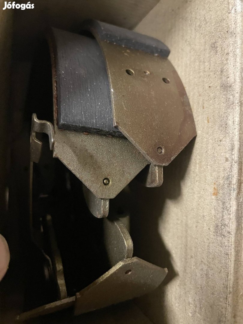 Peugeot 305 I II hátsó fékpofa garnitúra új