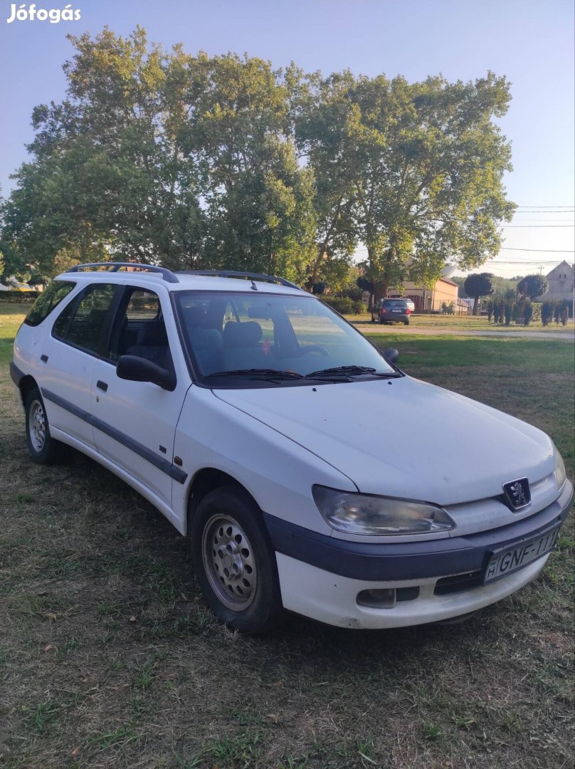 Peugeot 306 1.4 motorhibás