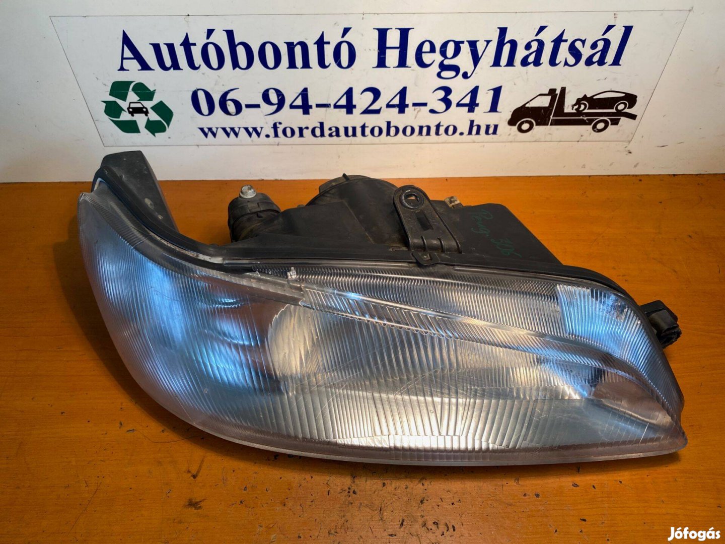 Peugeot 306 jobb fényszóró