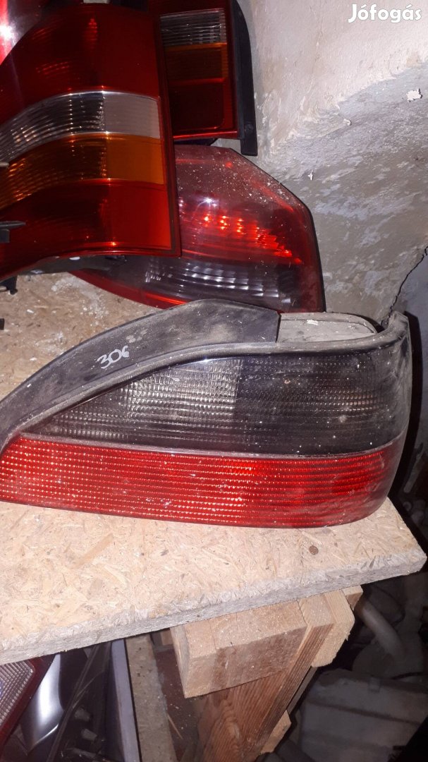 Peugeot 306 jobb hátsó lámpa