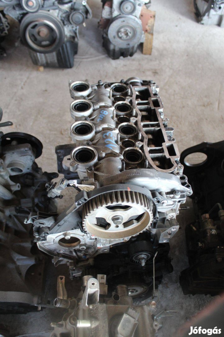 Peugeot 307 2005- 1.6D Fűzött blokk hengerfejjel 9HV