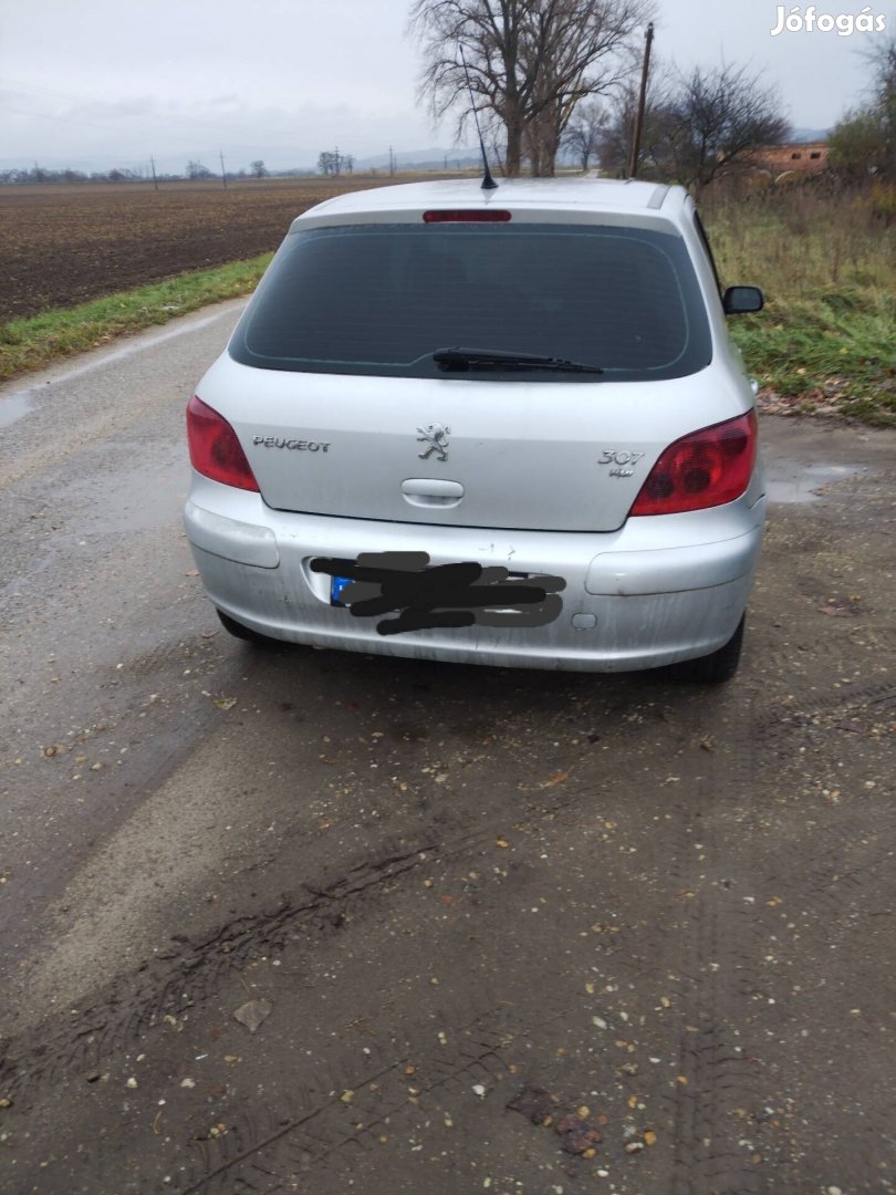 Peugeot 307 2.0 hdi minden alkatrésze.