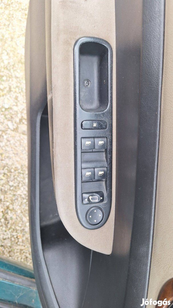 Peugeot 307 ablakemelő kapcsoló