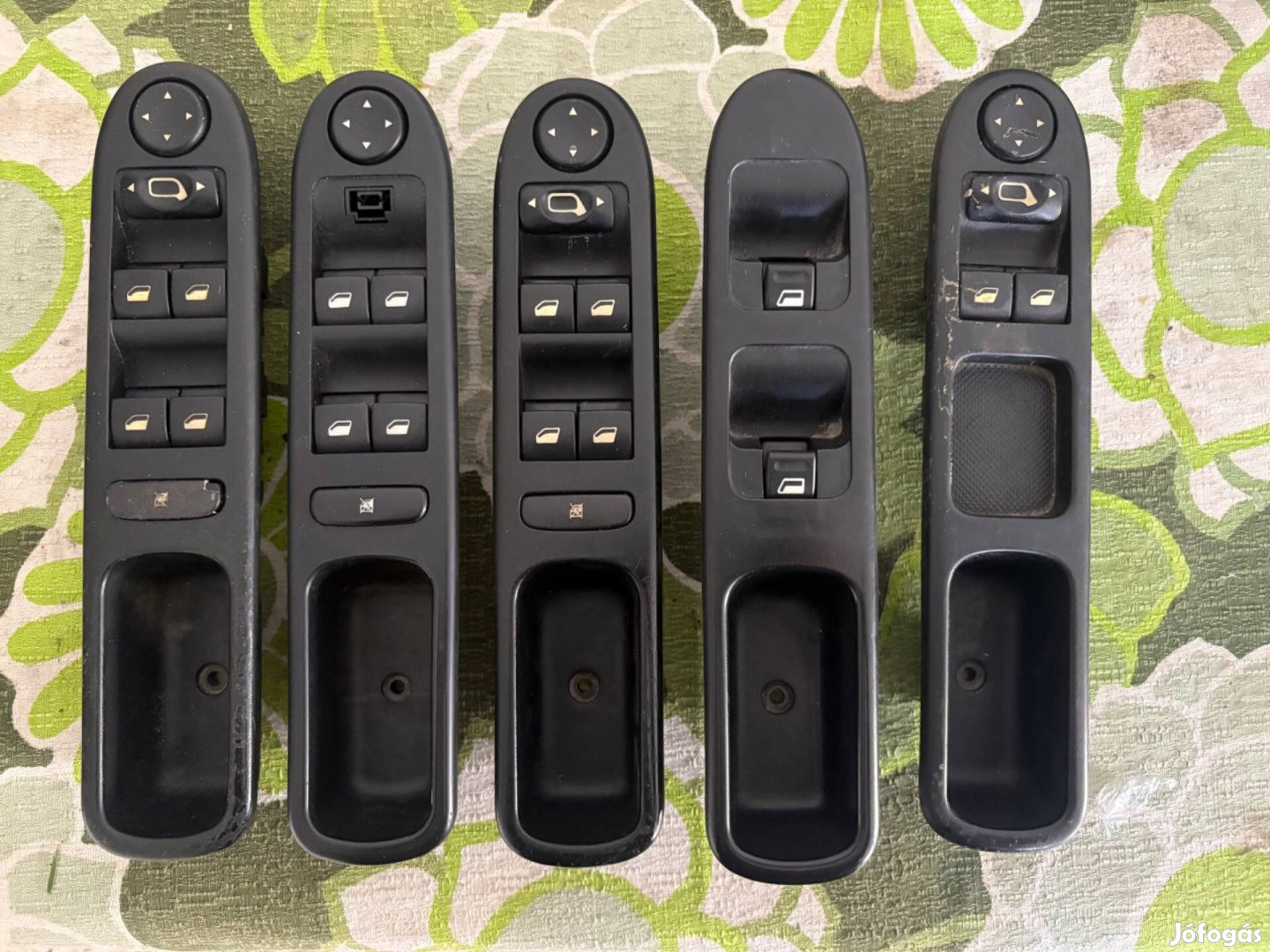 Peugeot 307 ablakemelő panel