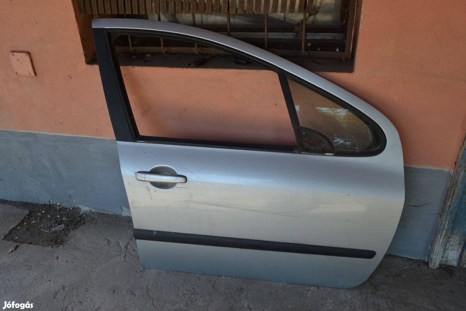 Peugeot 307 jobb első ajtó! Színkód: Ezrc