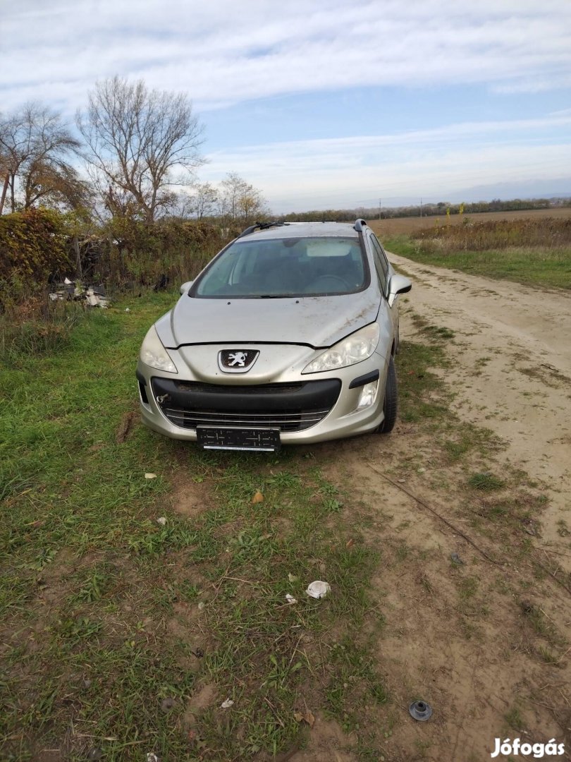 Peugeot 308 1.6 hdi minden alkatrésze 