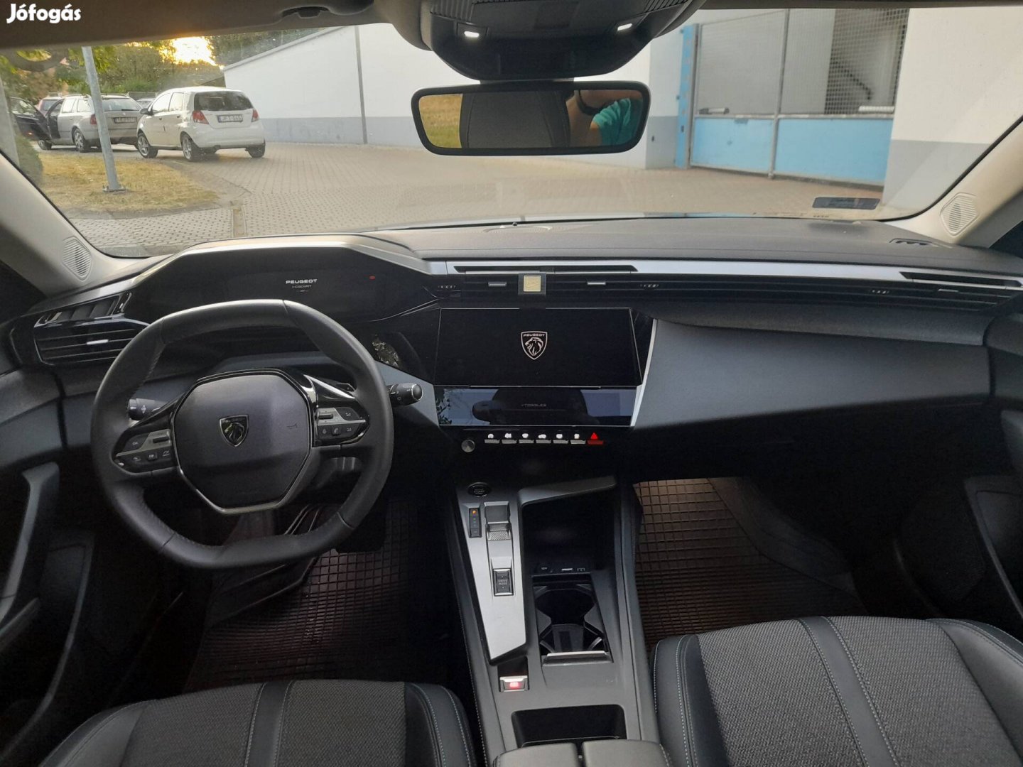 Peugeot 308 Allure Pack 1.2 EAT8 Mo.-i, garanciális eladó