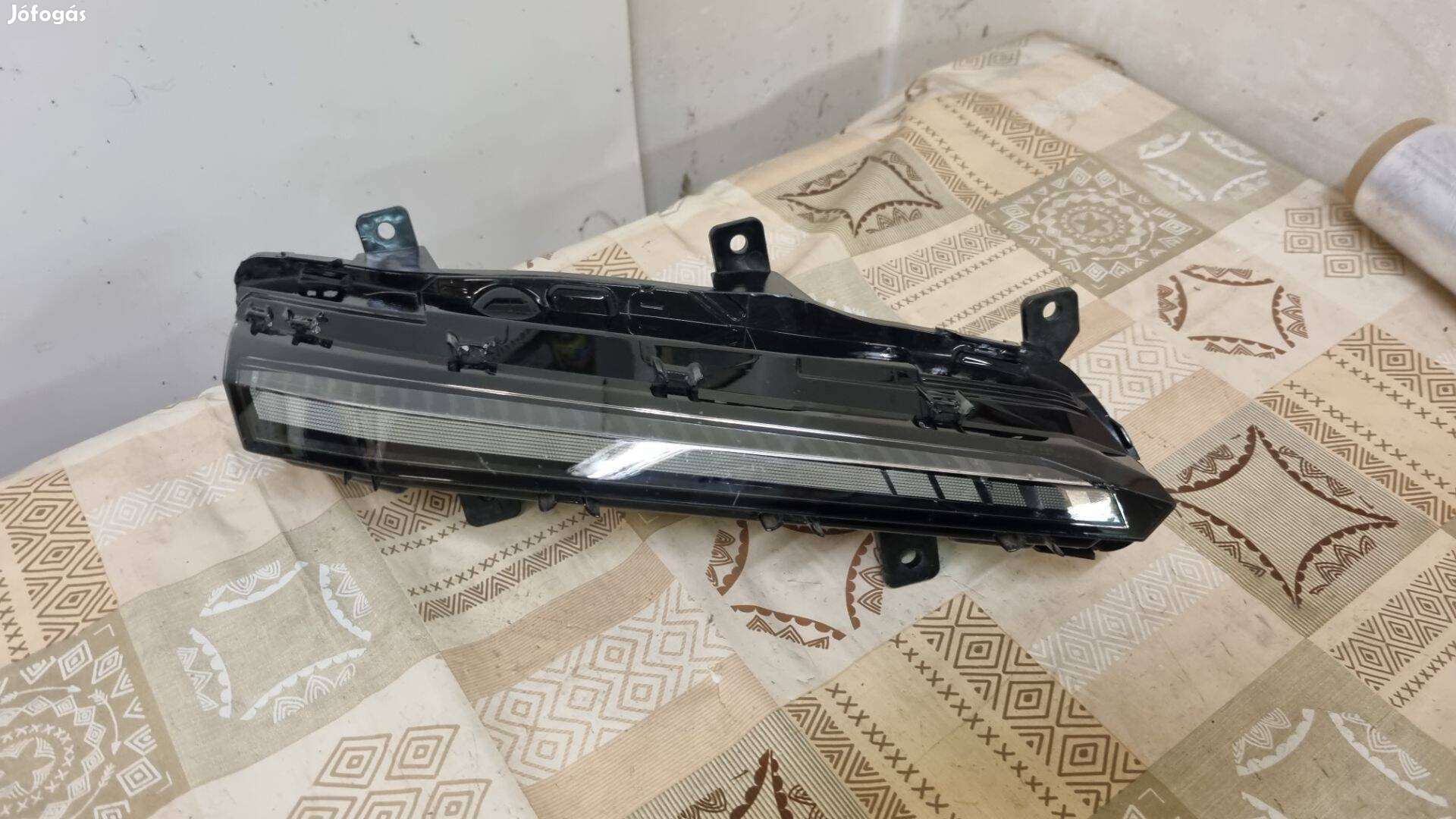 Peugeot 308 III T10 21- Bal első ködlámpa LED DRL menetfény 9835230980