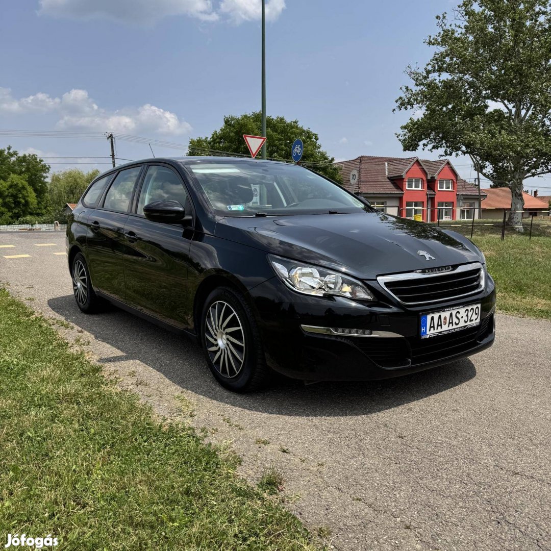Peugeot 308 SW 1.2 Puretech Access 98.425 km-re...