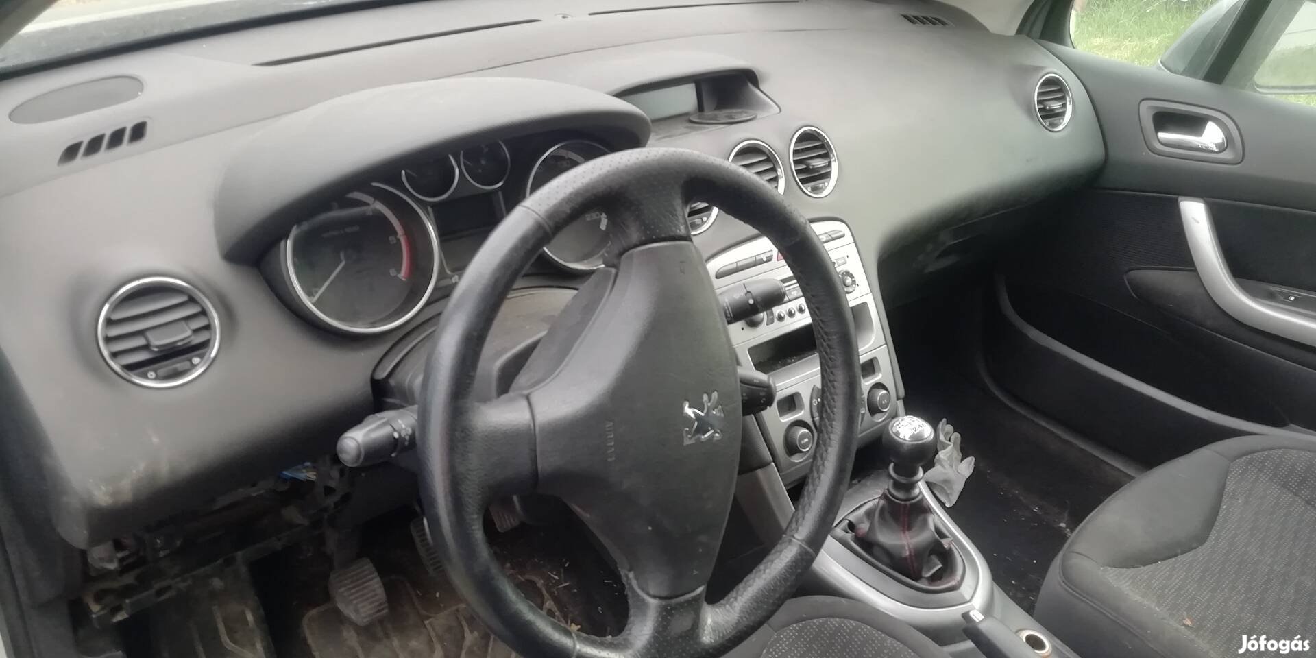 Peugeot 308 SW ajtó, csomagtér ajtó jó állapotban minden oldalra