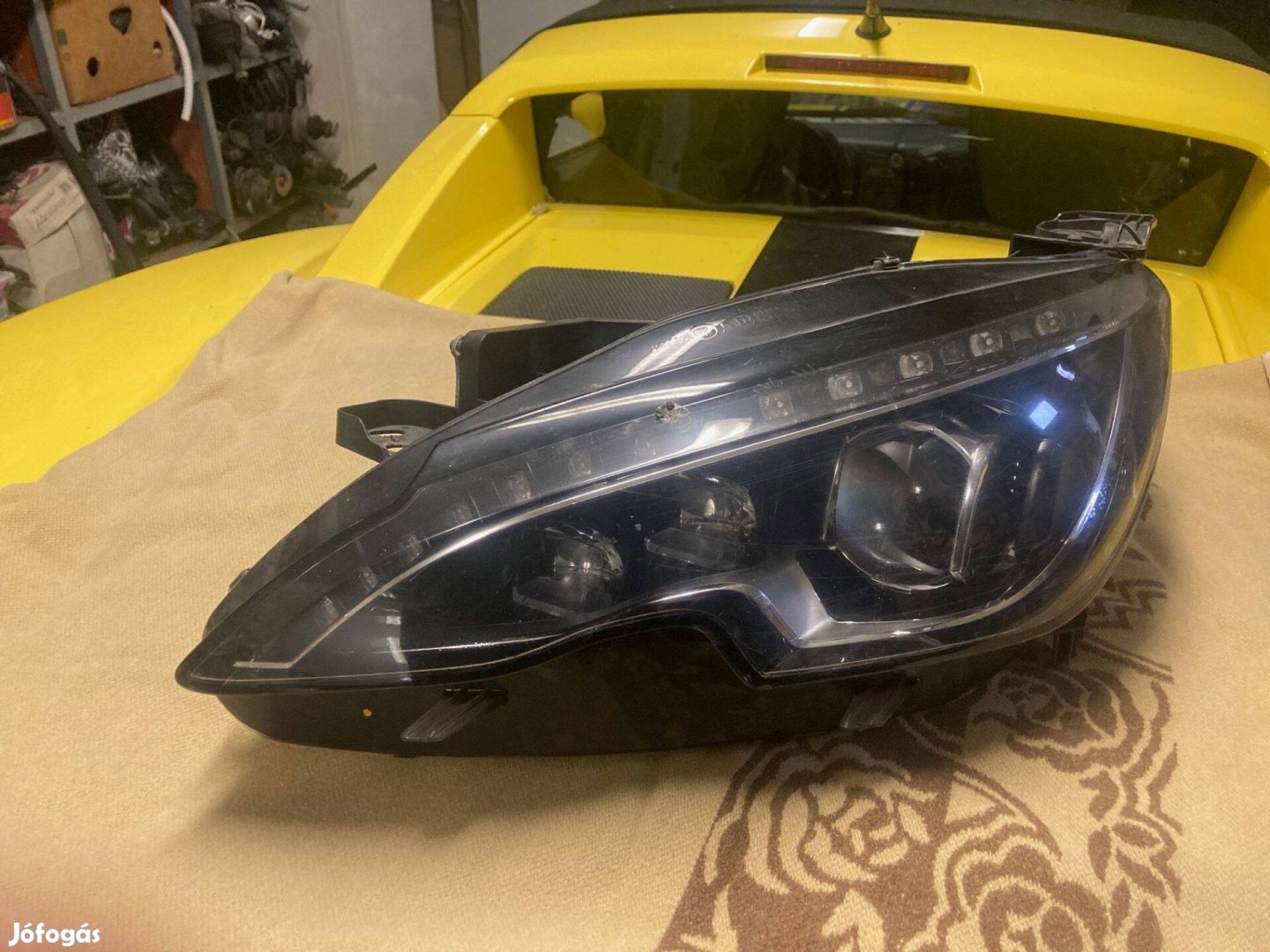 Peugeot 308 T9 bal első led fényszóró eladó
