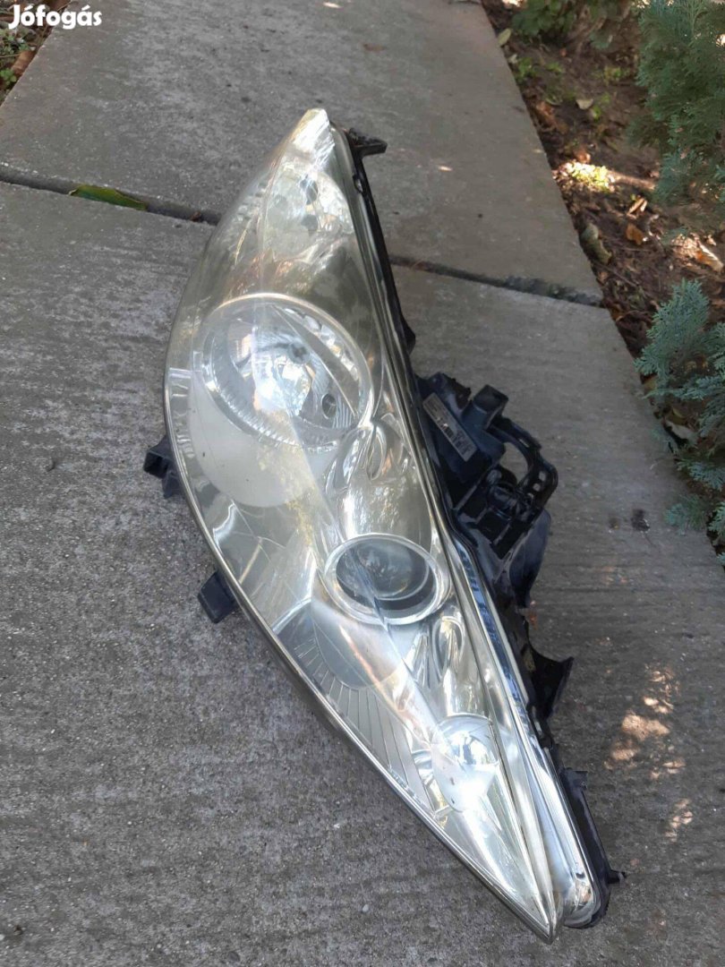 Peugeot 308 első lámpa