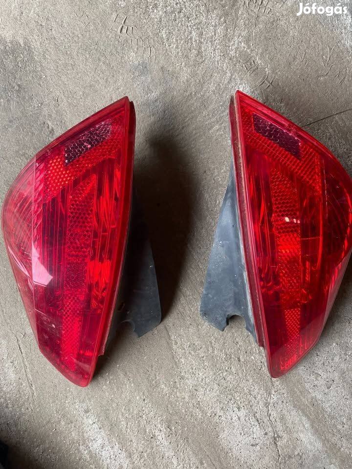 Peugeot 308 hátsó lámpa