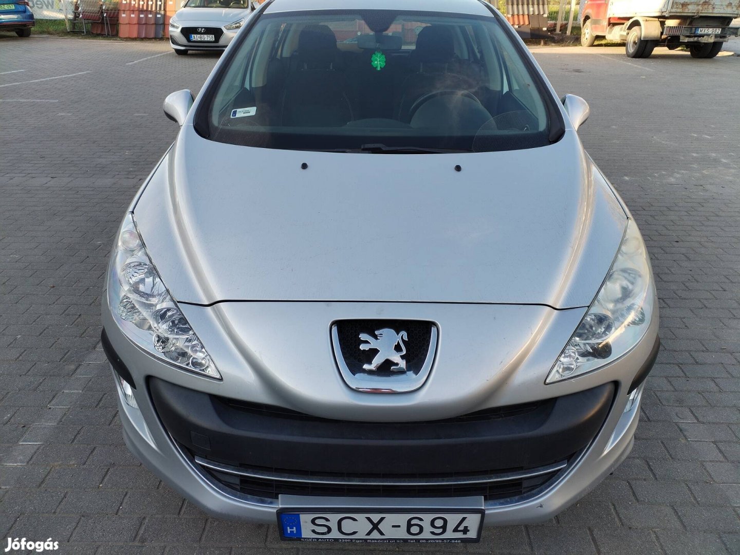 Peugeot 308 kevés km. 