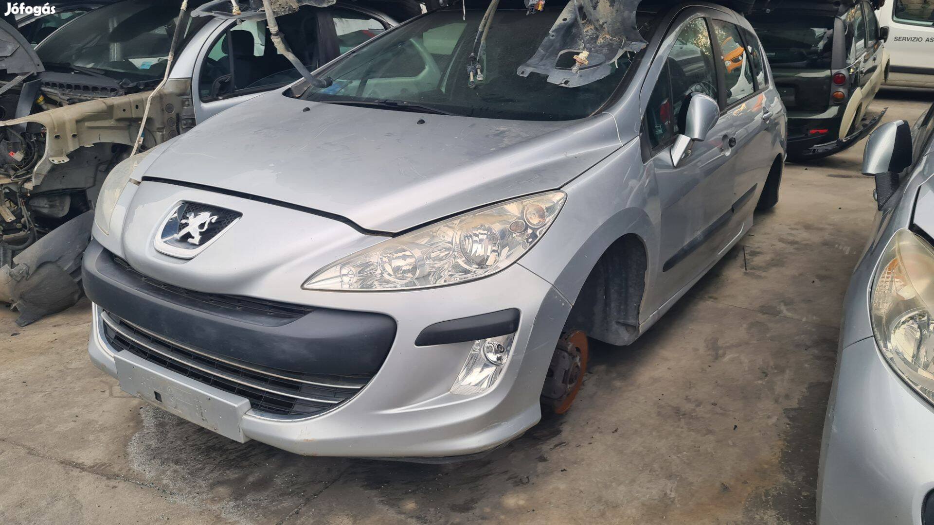 Peugeot 308 komplett csavaros eleje eladó