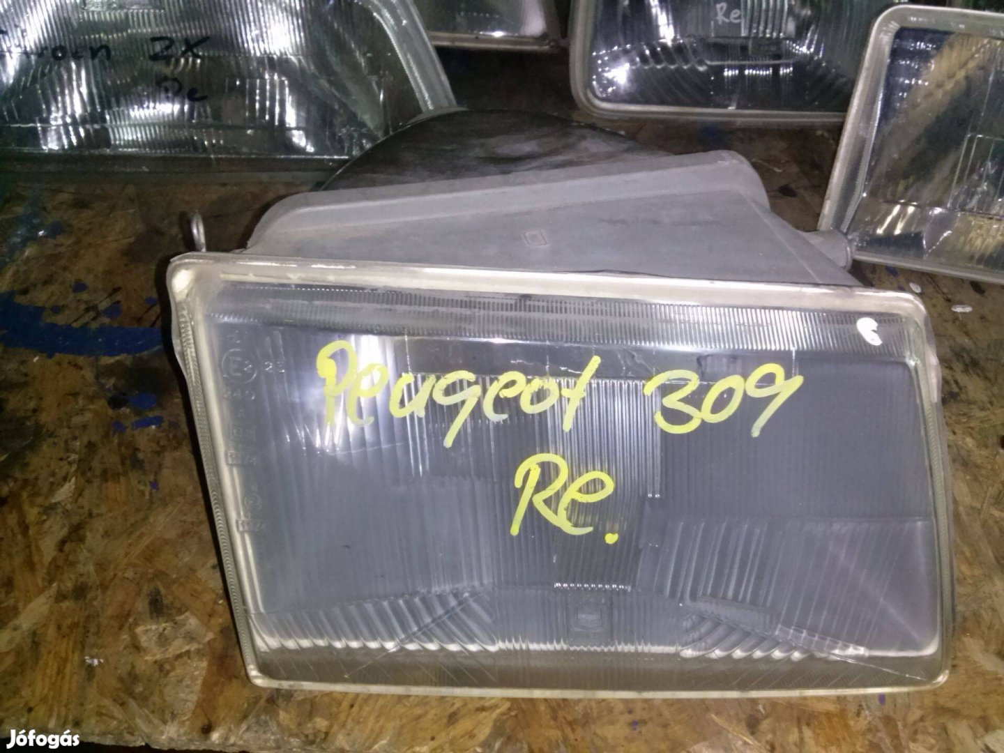 Peugeot 309 Fényszóró