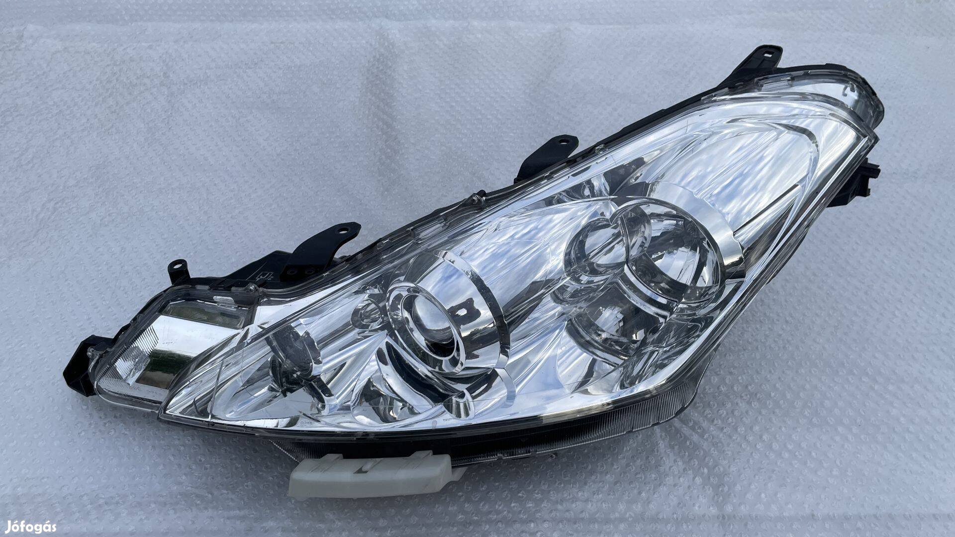 Peugeot 4007 bal első xenon fényszóró