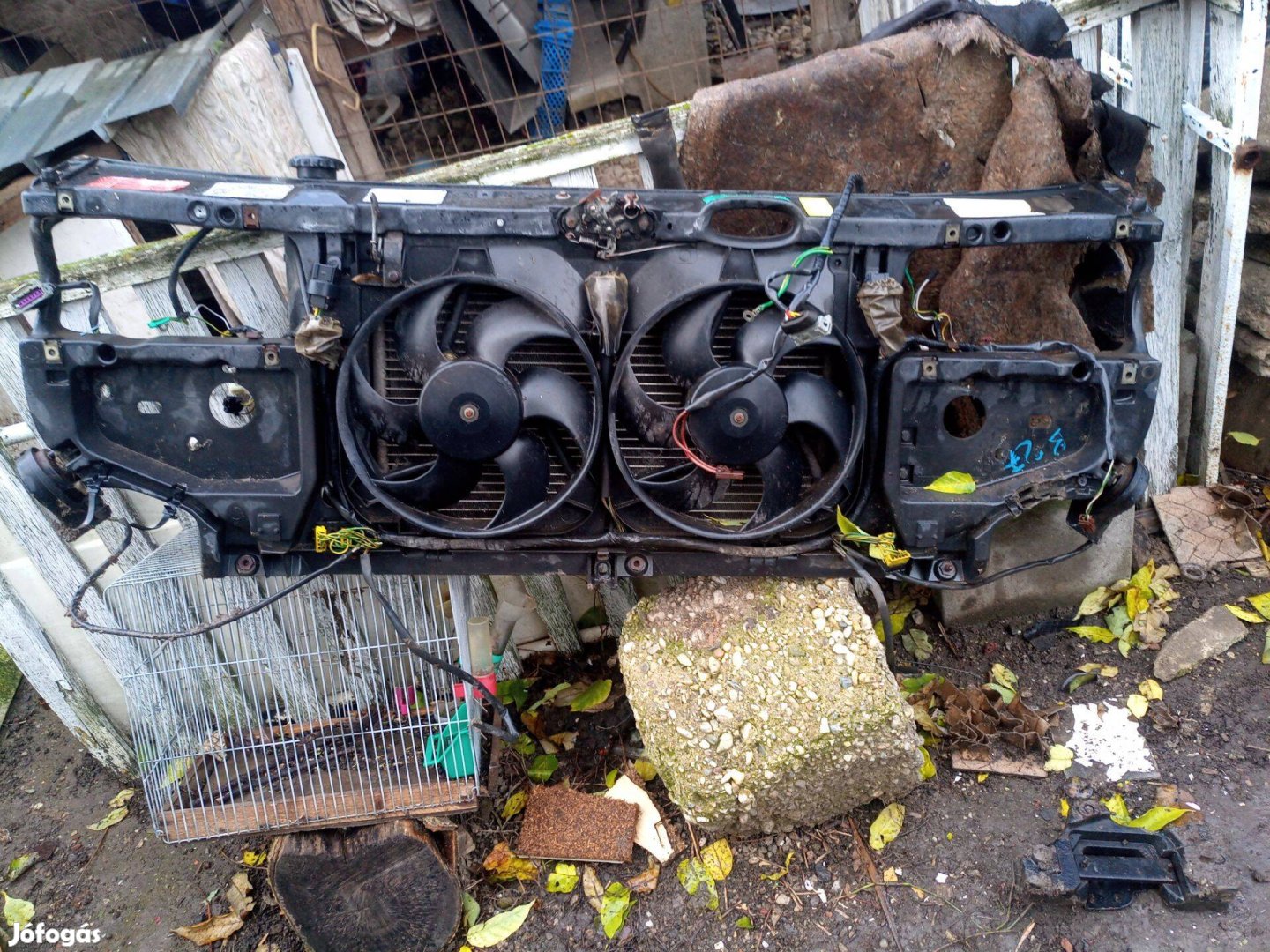 Peugeot 405 homlokfal