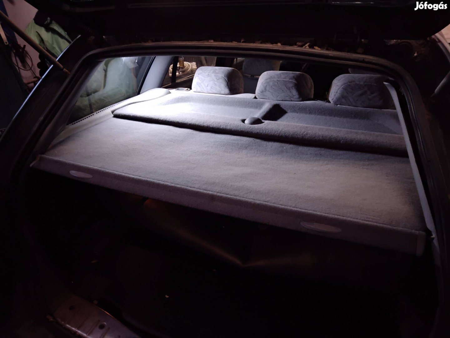 Peugeot 406 kombi kalaptartó
