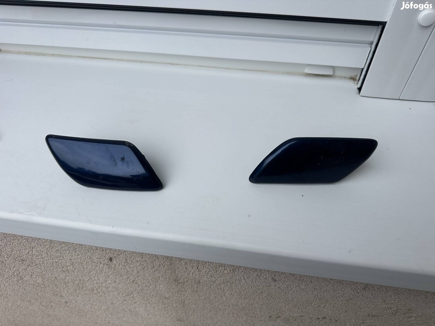 Peugeot 407 gyári lámpamosó fedél eladó .
