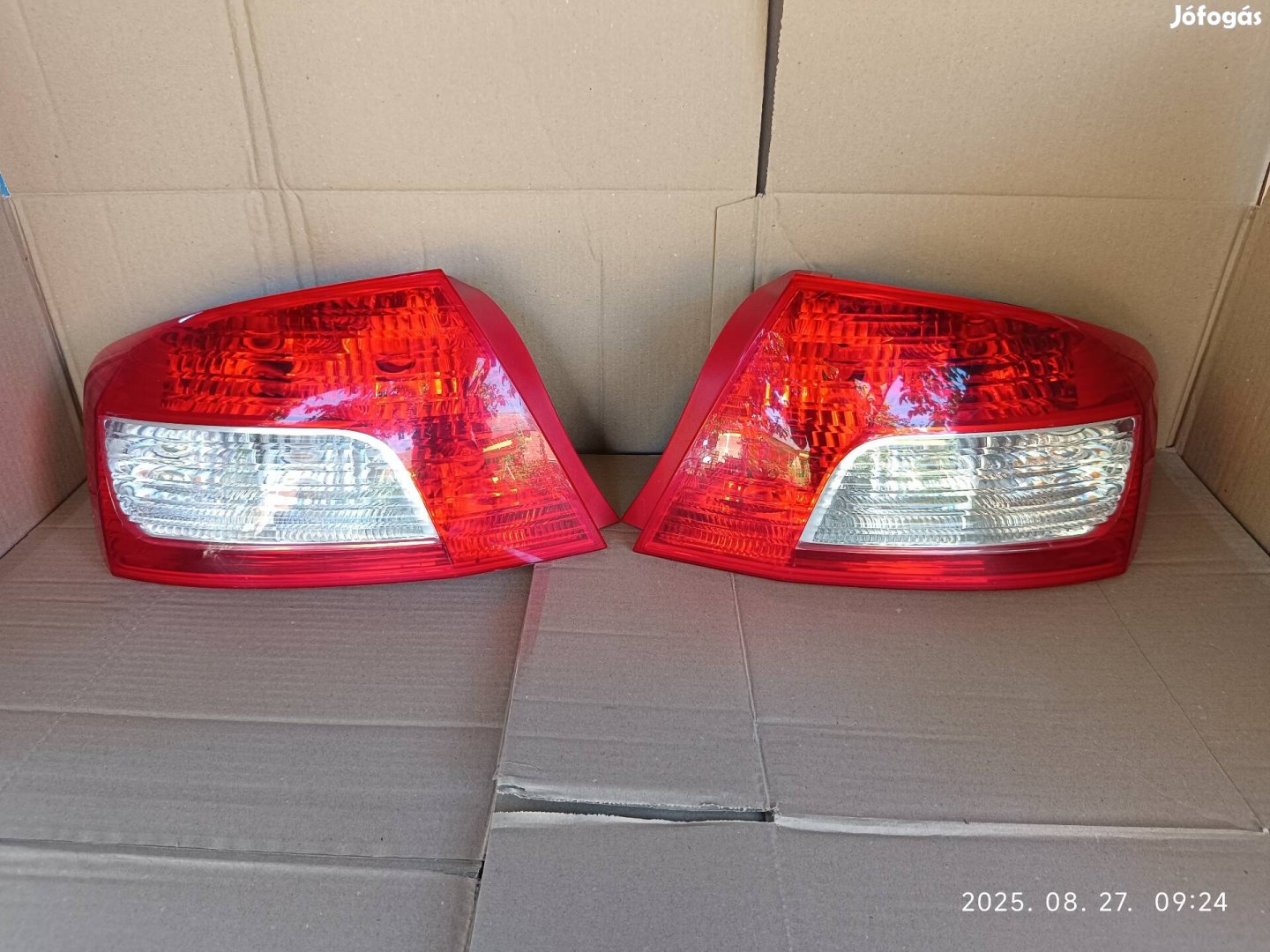Peugeot 407 hátsó lámpa 