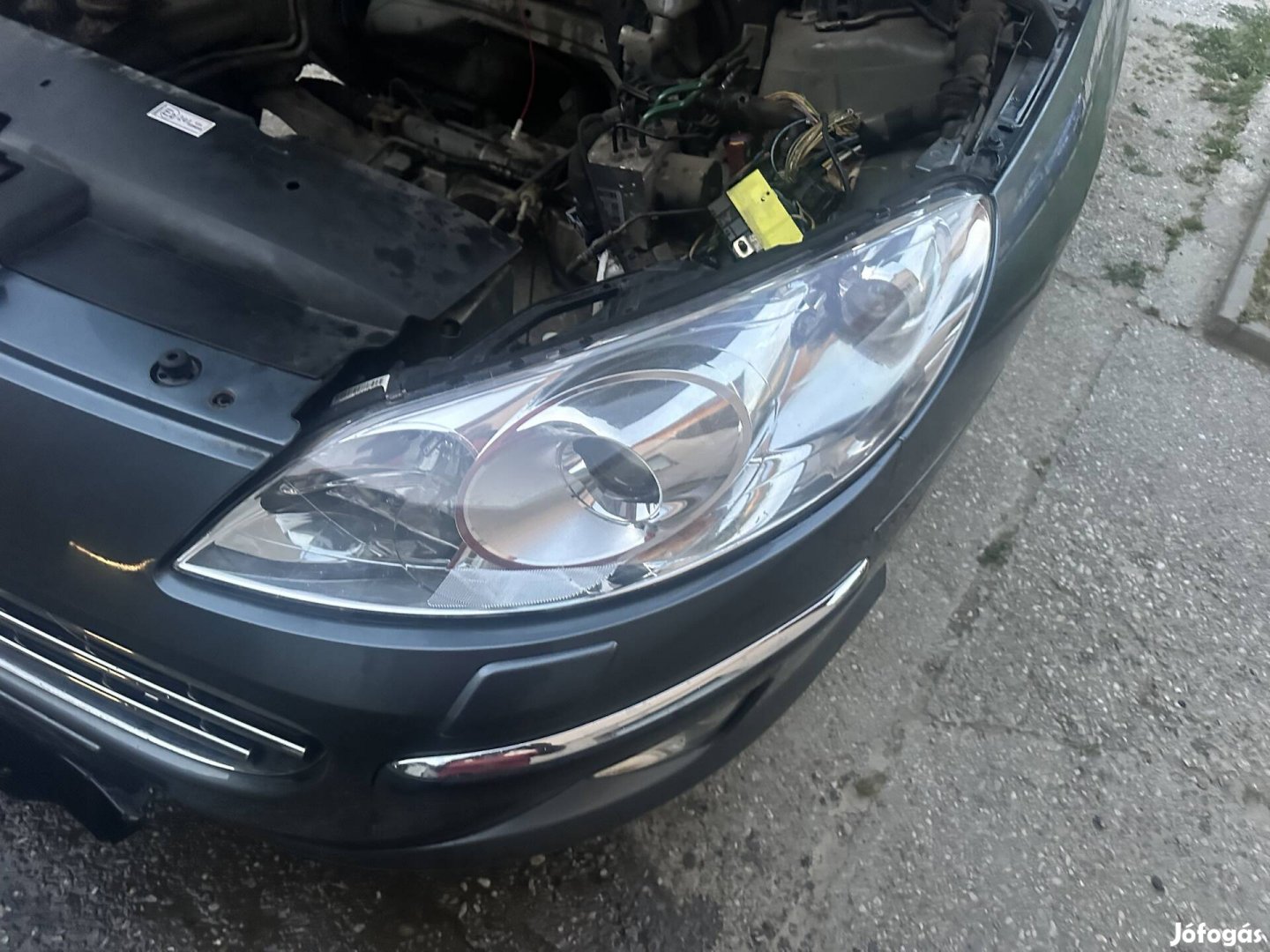 Peugeot 407 xenon lámpa eladó .