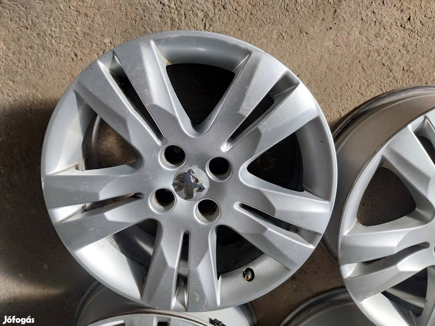 Peugeot 4x108 17" alufelni Tpms el 2008 207 308 309 stb felni 17