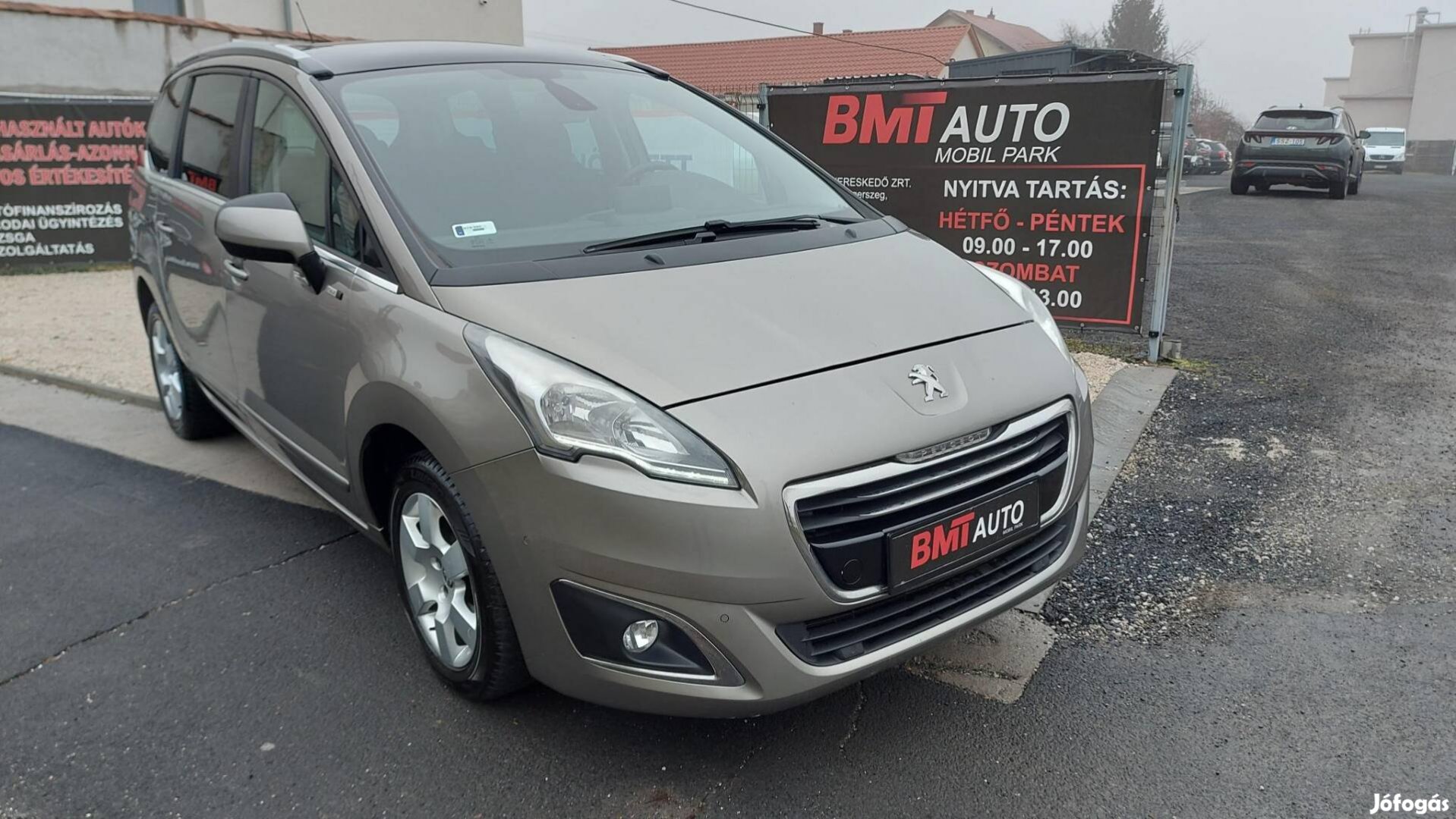 Peugeot 5008 1.6 Bluehdi Style Style+ (7 személ...