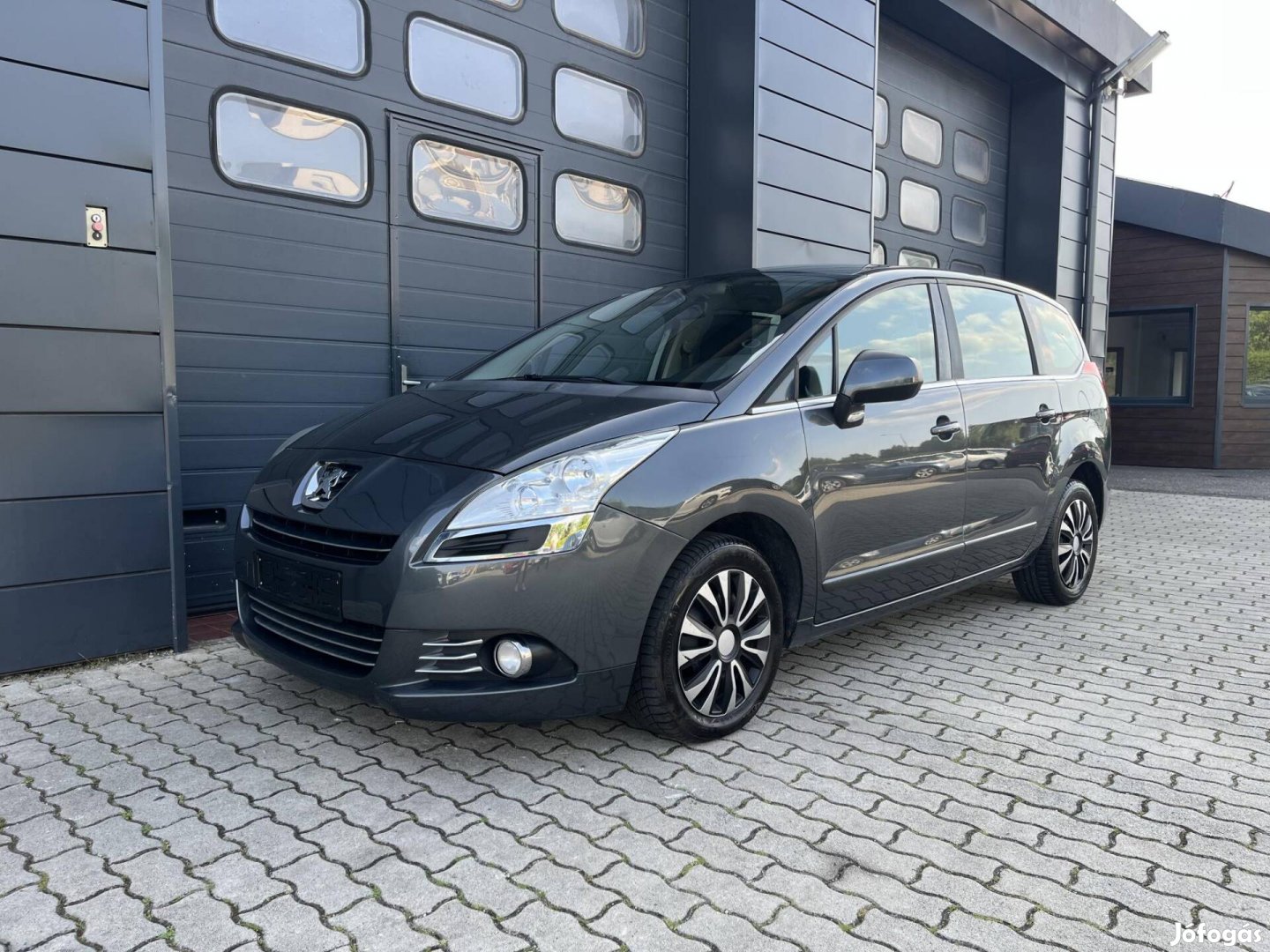 Peugeot 5008 1.6 HDi Active Szervizelt / Navi /...