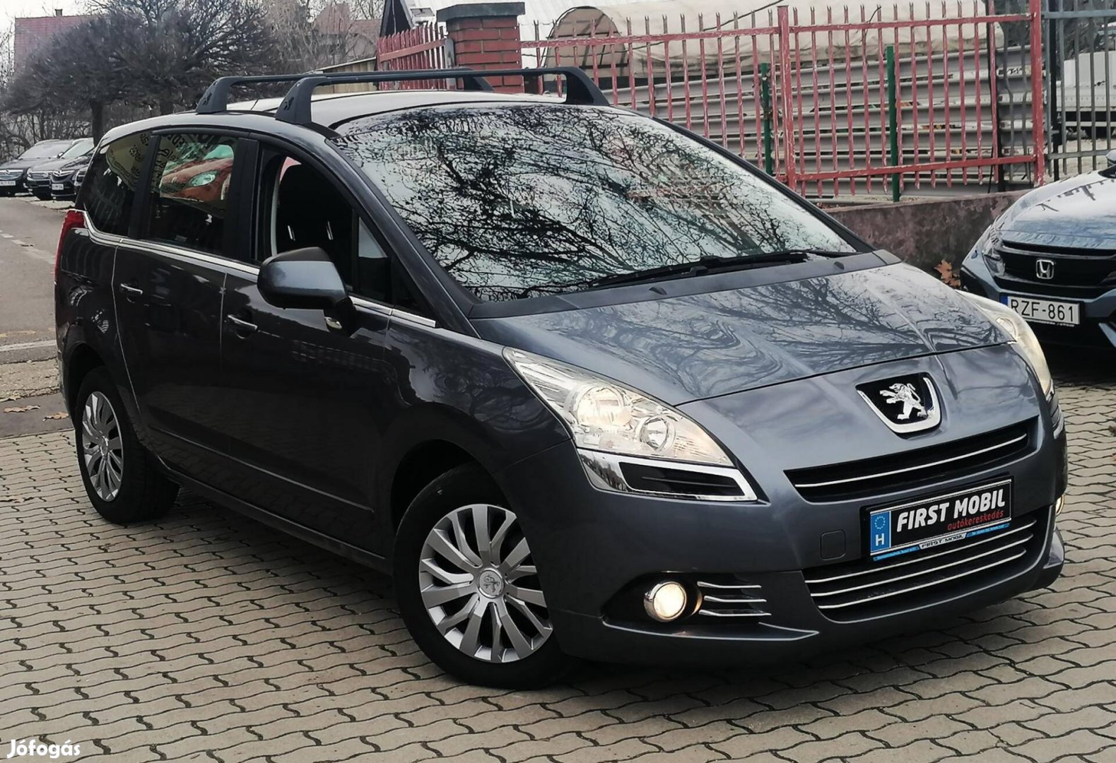 Peugeot 5008 1.6 HDi Premium 7 Személyes.-Tempo...