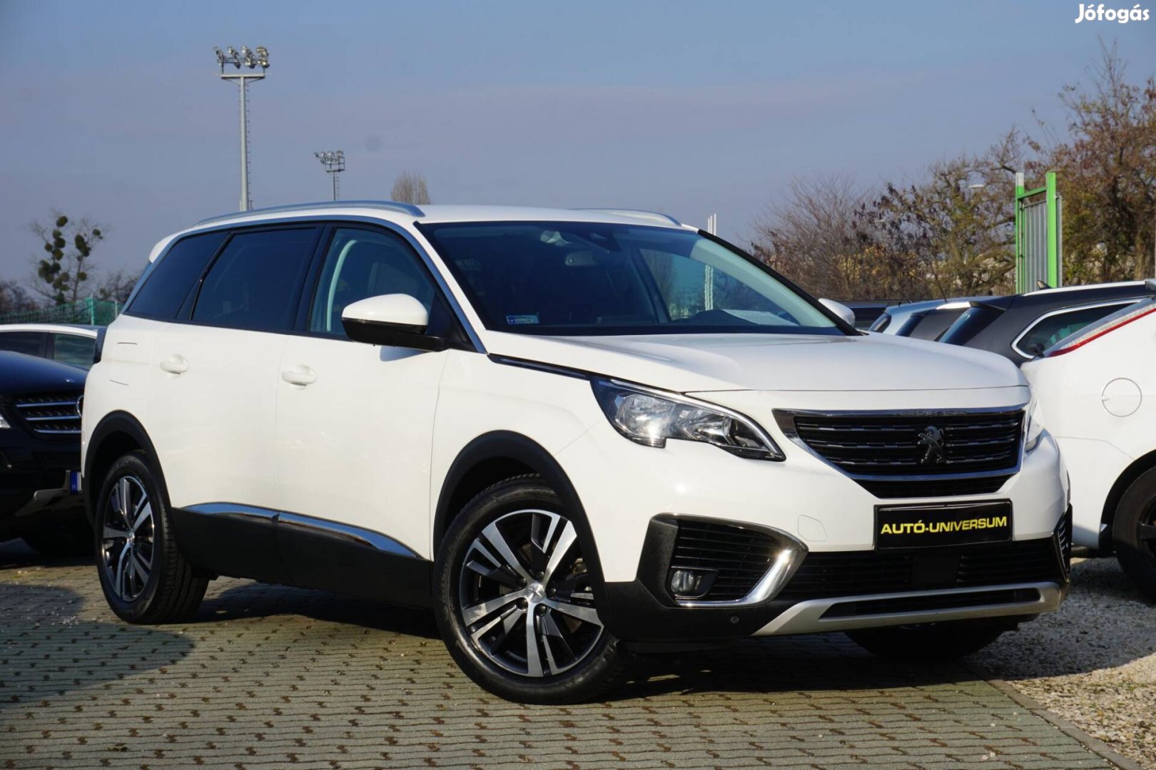 Peugeot 5008 1.6 Puretech Allure (7 személyes )...