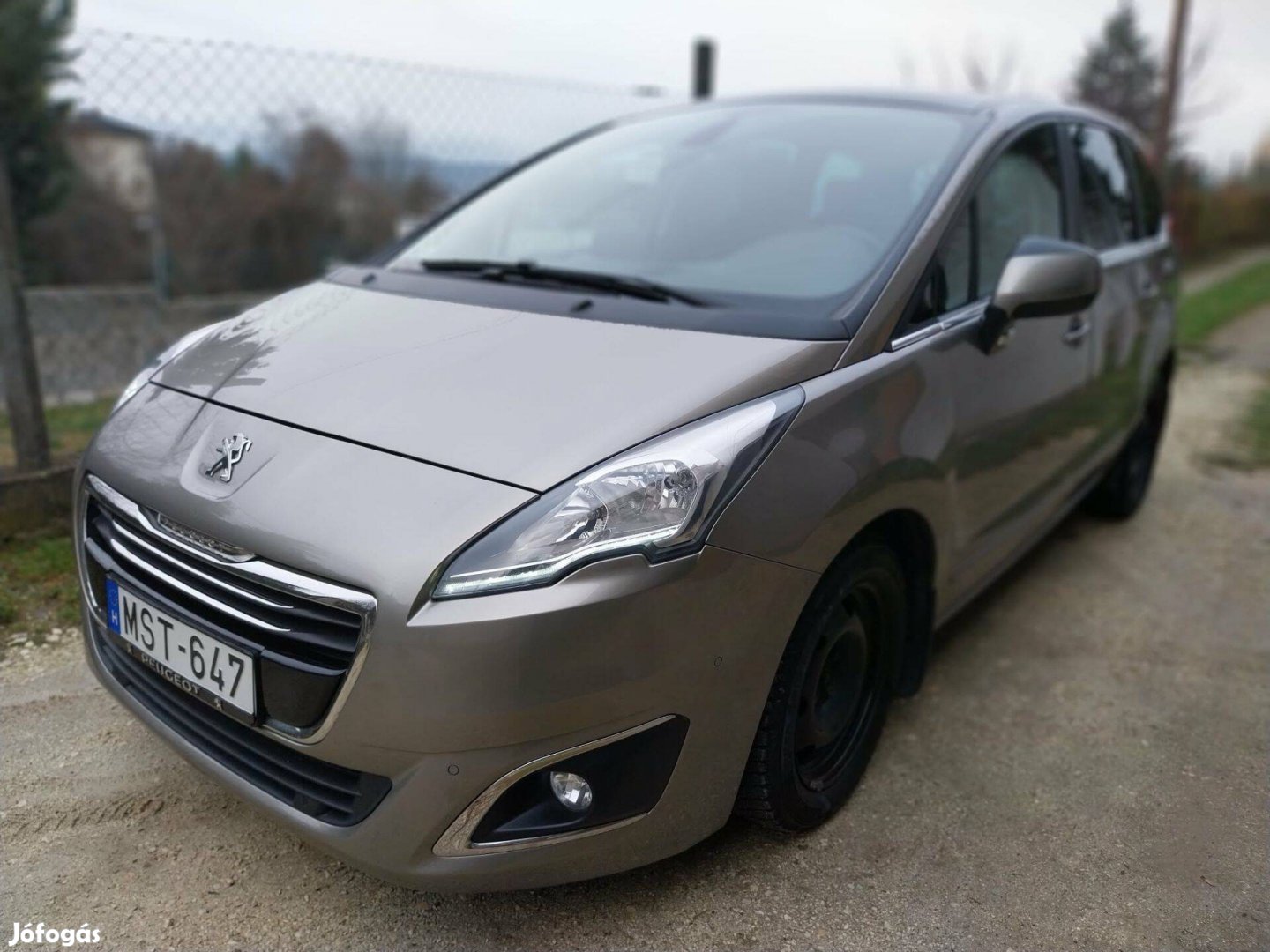 Peugeot 5008 7 Személyes Dízel Családi autó eladó