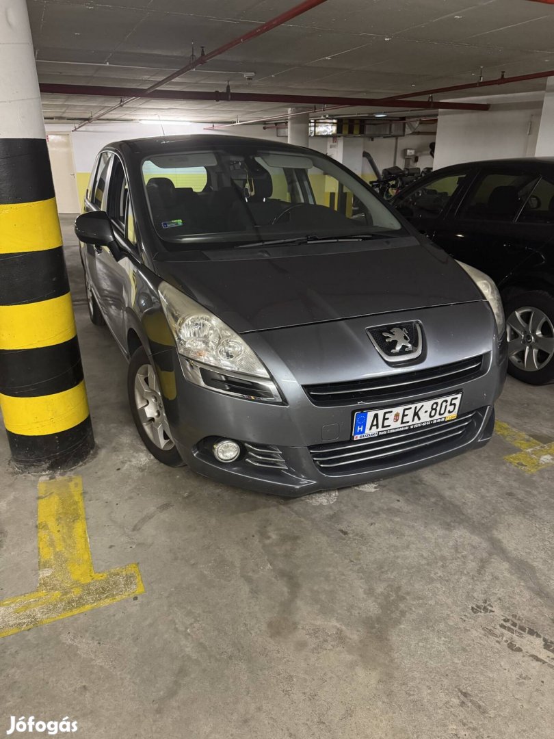 Peugeot 5008 7 személyes